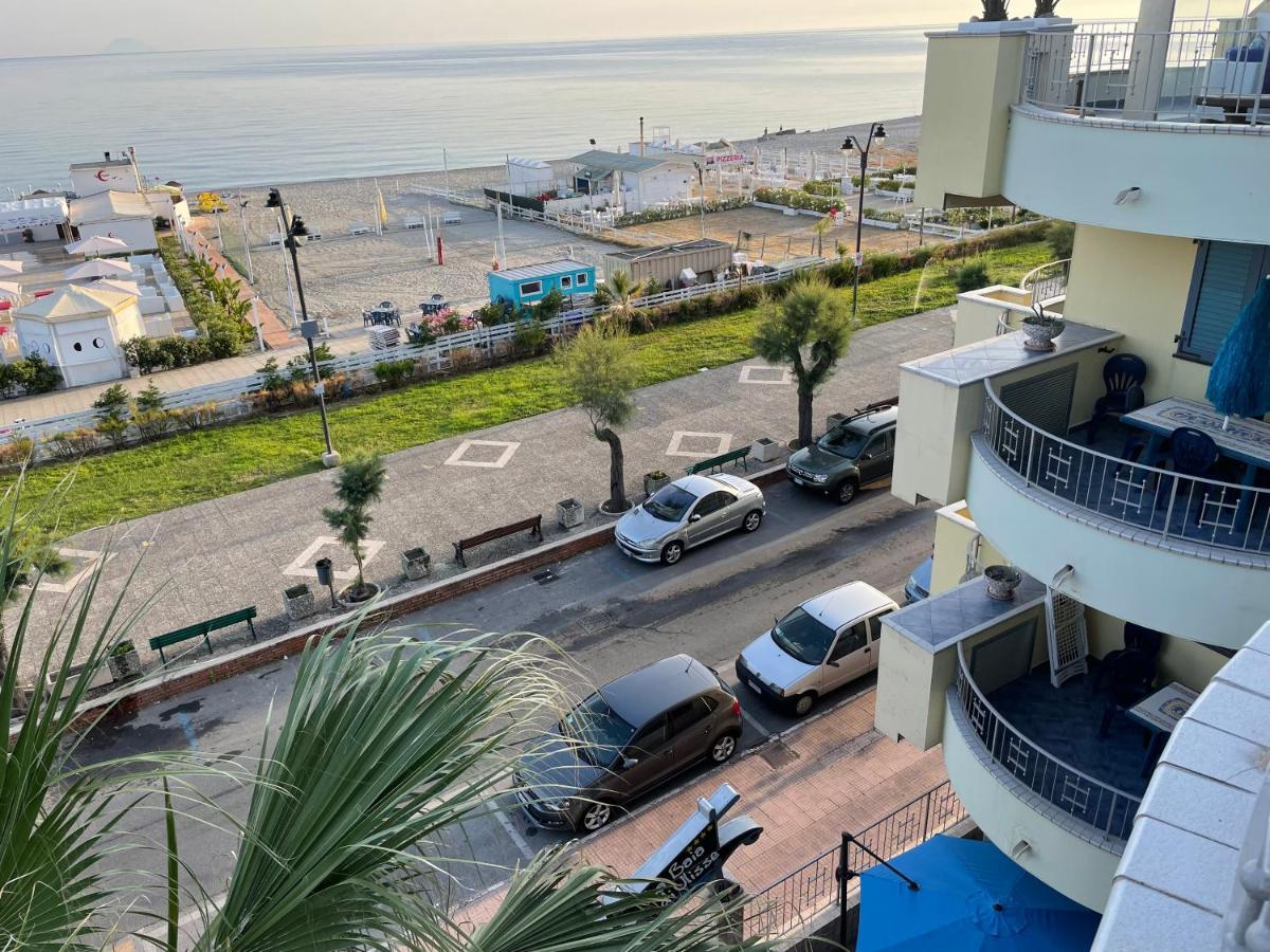 La Baia Di Ulisse Villa Venetico Dış mekan fotoğraf